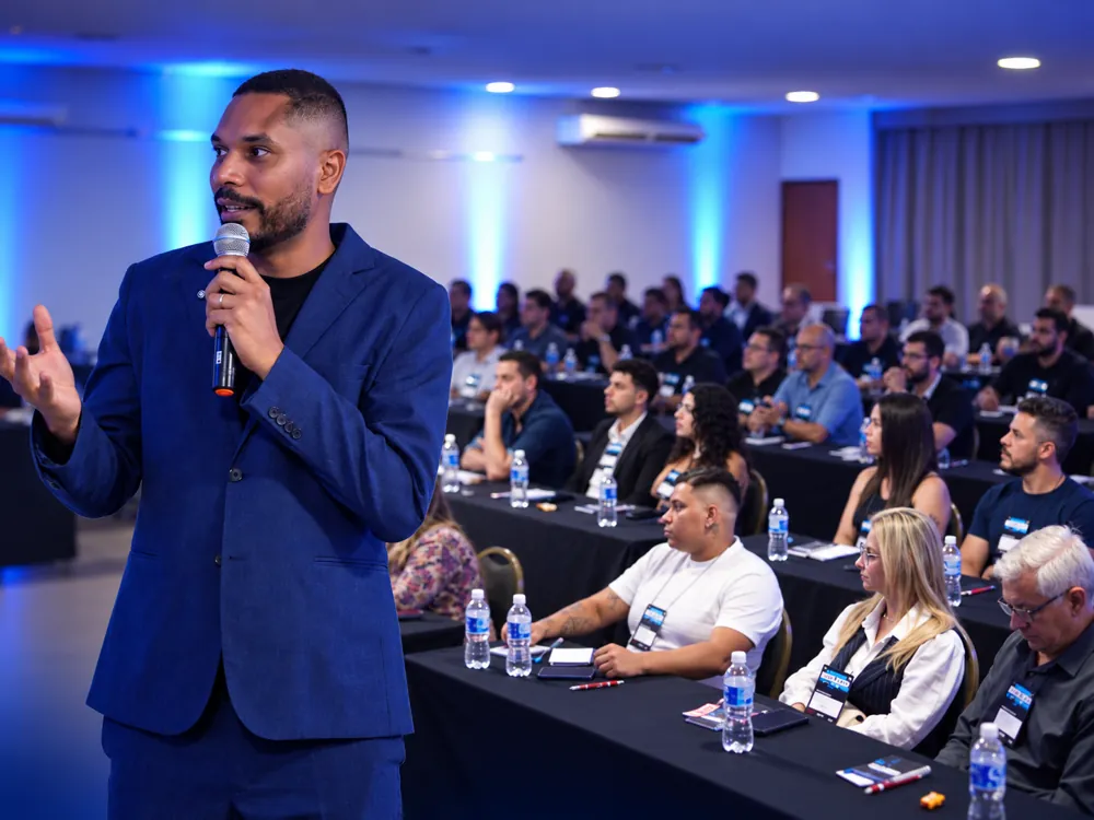 Composição do palestrante e do público do evento Ponto de Ebulição