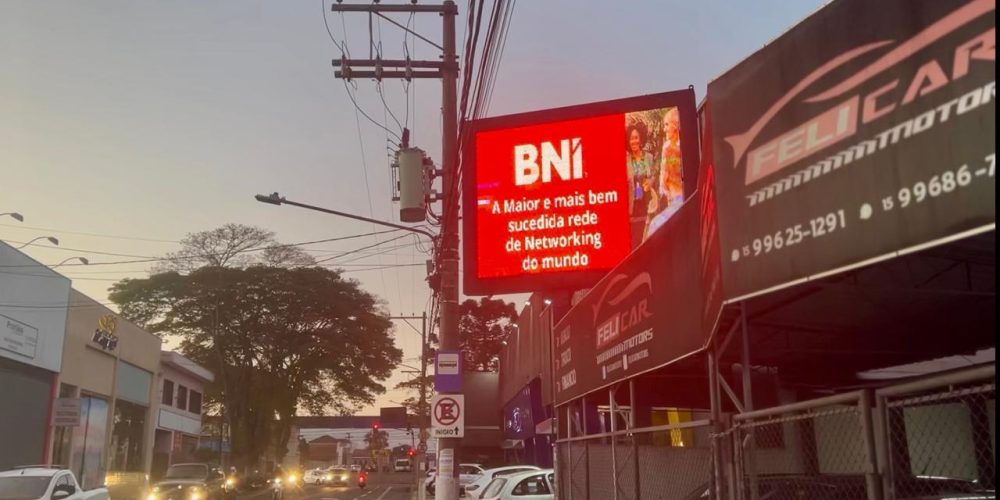 Painel de led Sarutaya